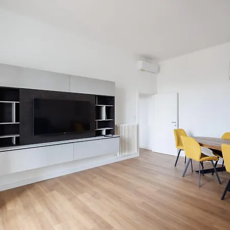 Luisa House